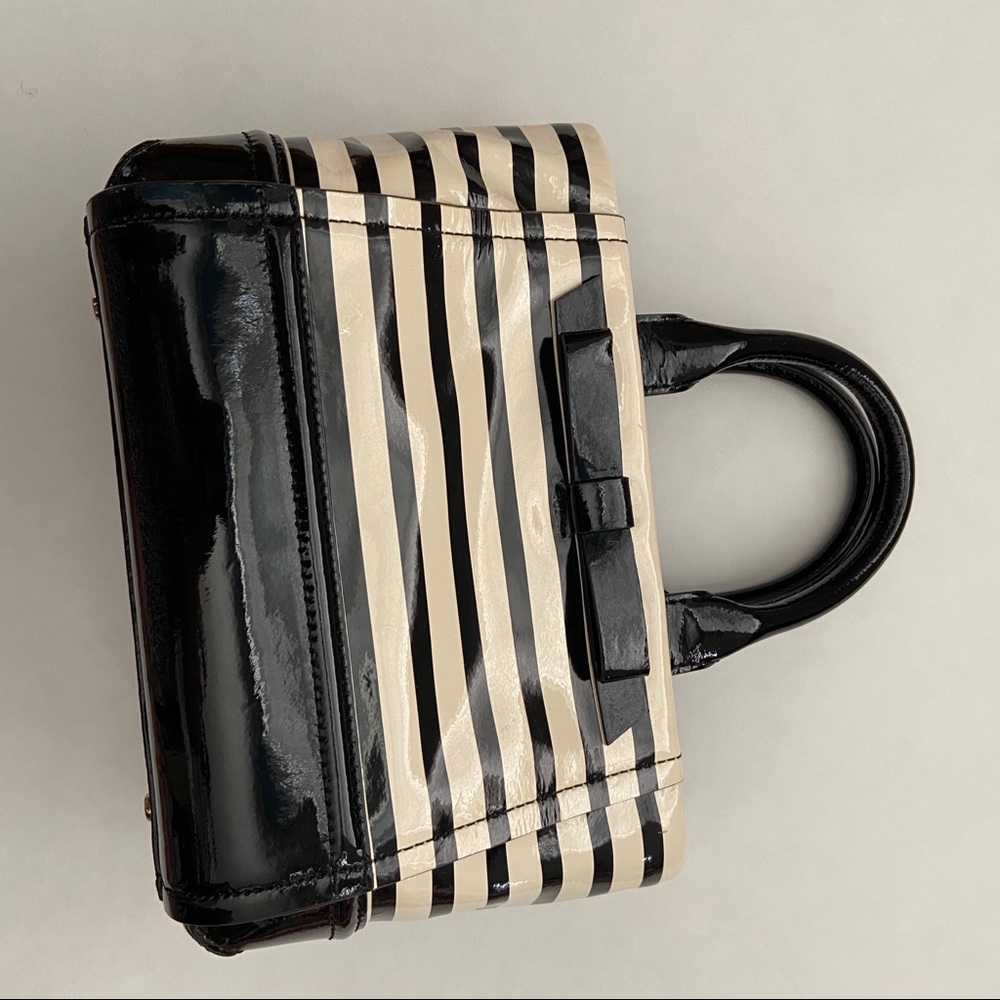 KATE SPADE Gigi in Chelsea Park Patent purse - Picture 4 of 12